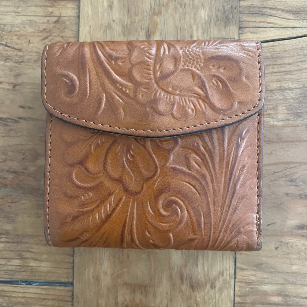 Patricia Nash HAND TOOLED LEATHER WALLET